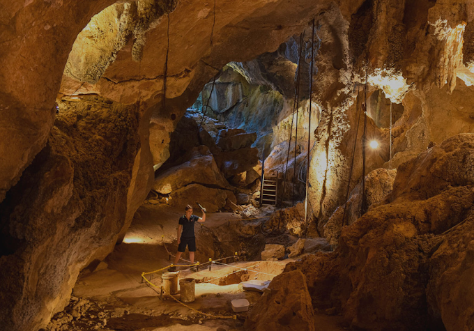 capricorn caves